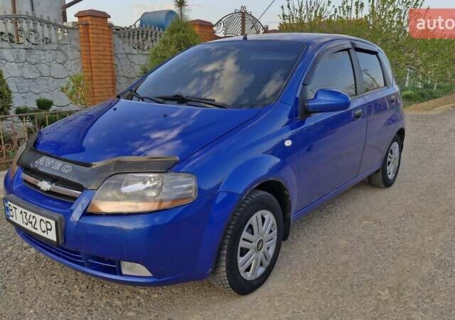 Синий Шевроле Авео, объемом двигателя 1.5 л и пробегом 230 тыс. км за 2900 $, фото 1 на Automoto.ua
