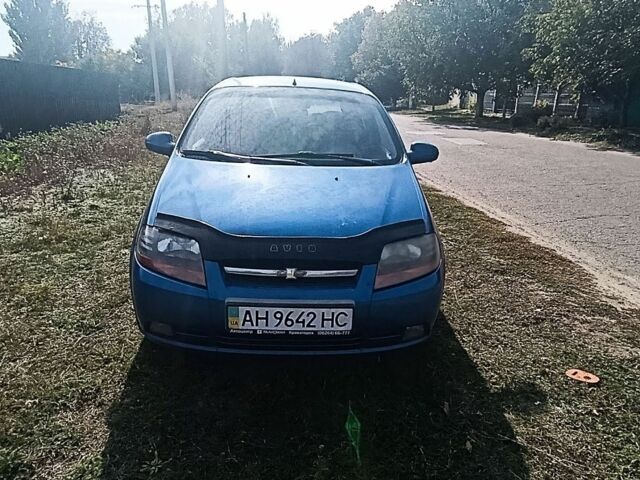Синий Шевроле Авео, объемом двигателя 1.5 л и пробегом 250 тыс. км за 2800 $, фото 1 на Automoto.ua