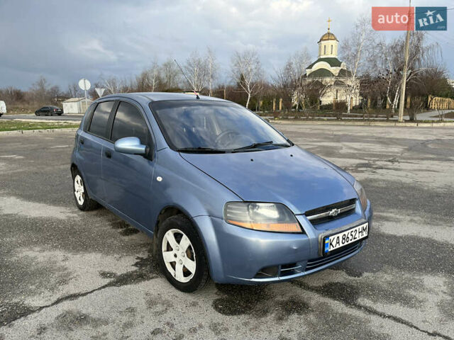 Синий Шевроле Авео, объемом двигателя 1.5 л и пробегом 245 тыс. км за 2400 $, фото 1 на Automoto.ua