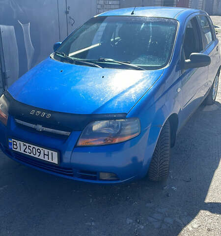 Синий Шевроле Авео, объемом двигателя 1.5 л и пробегом 290 тыс. км за 2800 $, фото 1 на Automoto.ua
