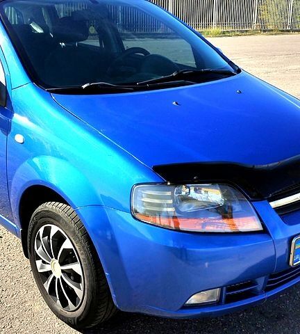 Синий Шевроле Авео, объемом двигателя 1.5 л и пробегом 200 тыс. км за 3100 $, фото 1 на Automoto.ua