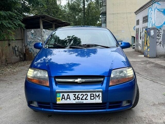 Синій Шевроле Авео, об'ємом двигуна 1.5 л та пробігом 240 тис. км за 2900 $, фото 1 на Automoto.ua