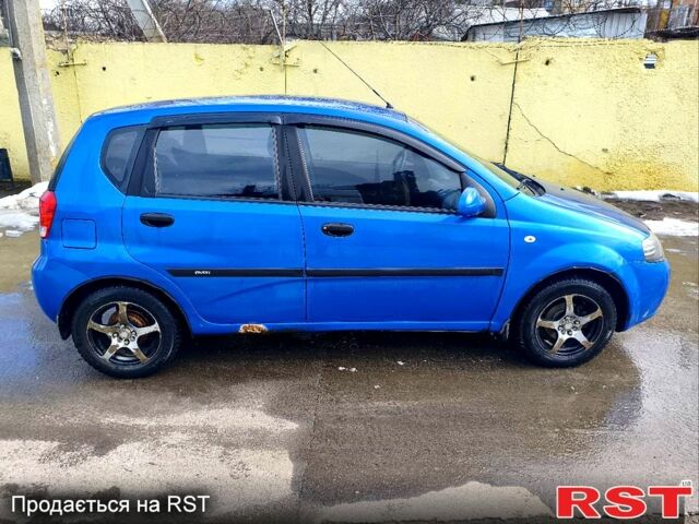 Синий Шевроле Авео, объемом двигателя 1.5 л и пробегом 248 тыс. км за 2100 $, фото 1 на Automoto.ua