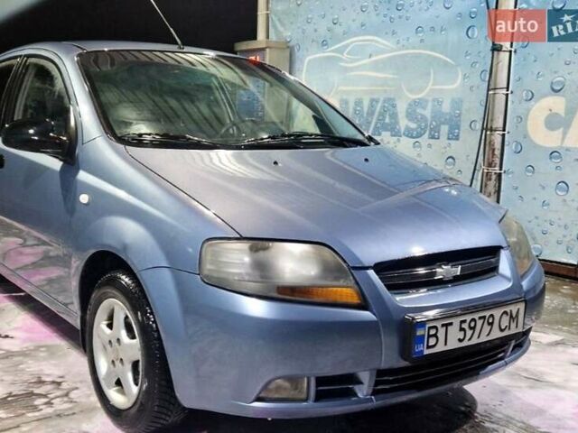 Синий Шевроле Авео, объемом двигателя 1.5 л и пробегом 278 тыс. км за 3700 $, фото 1 на Automoto.ua