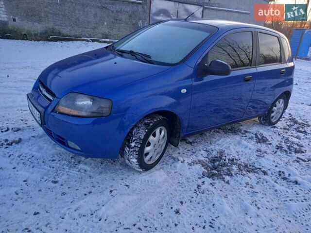 Синий Шевроле Авео, объемом двигателя 1.5 л и пробегом 280 тыс. км за 2950 $, фото 1 на Automoto.ua