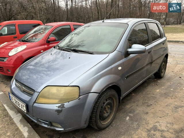 Синий Шевроле Авео, объемом двигателя 1.5 л и пробегом 250 тыс. км за 1800 $, фото 1 на Automoto.ua
