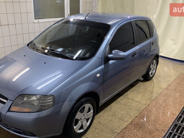 Синий Шевроле Авео, объемом двигателя 1.6 л и пробегом 203 тыс. км за 3500 $, фото 1 на Automoto.ua