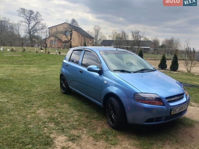 Синий Шевроле Авео, объемом двигателя 1.5 л и пробегом 247 тыс. км за 2900 $, фото 1 на Automoto.ua
