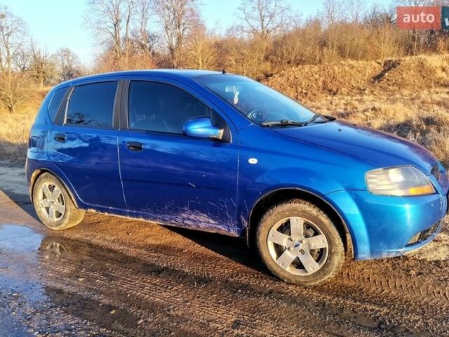 Синий Шевроле Авео, объемом двигателя 1.5 л и пробегом 252 тыс. км за 3450 $, фото 1 на Automoto.ua