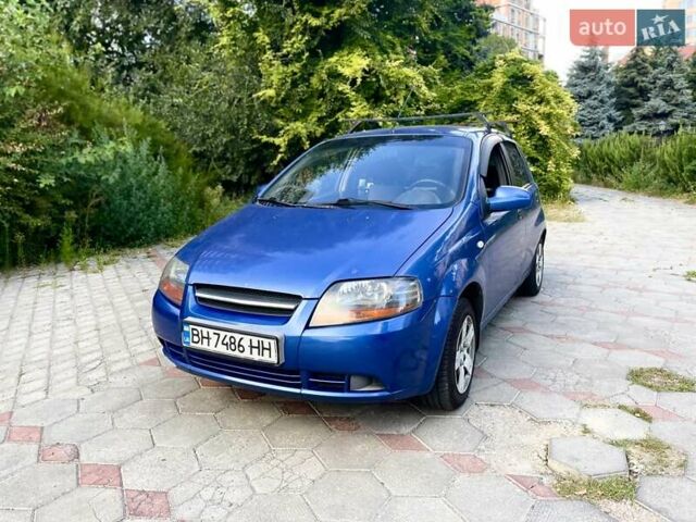 Синий Шевроле Авео, объемом двигателя 1.5 л и пробегом 230 тыс. км за 4200 $, фото 1 на Automoto.ua