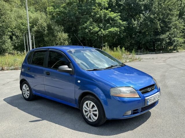 Синий Шевроле Авео, объемом двигателя 1.5 л и пробегом 290 тыс. км за 2000 $, фото 1 на Automoto.ua