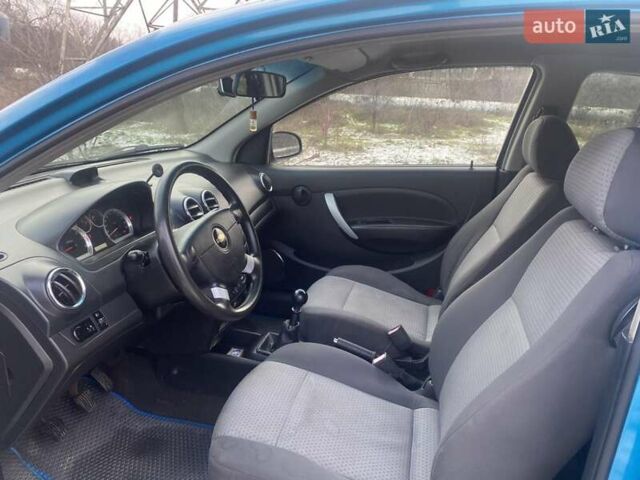 Синий Шевроле Авео, объемом двигателя 1.5 л и пробегом 136 тыс. км за 3350 $, фото 1 на Automoto.ua