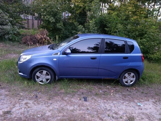 Синій Шевроле Авео, об'ємом двигуна 1.5 л та пробігом 325 тис. км за 3500 $, фото 1 на Automoto.ua