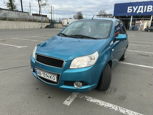 Синий Шевроле Авео, объемом двигателя 1.5 л и пробегом 210 тыс. км за 4800 $, фото 1 на Automoto.ua