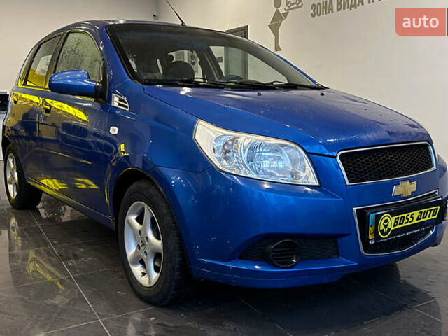 Синий Шевроле Авео, объемом двигателя 1.5 л и пробегом 217 тыс. км за 3999 $, фото 1 на Automoto.ua