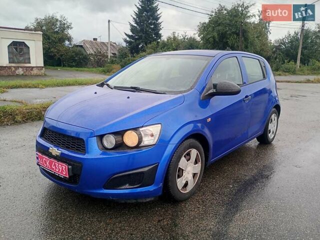 Синій Шевроле Авео, об'ємом двигуна 1.2 л та пробігом 248 тис. км за 5300 $, фото 1 на Automoto.ua