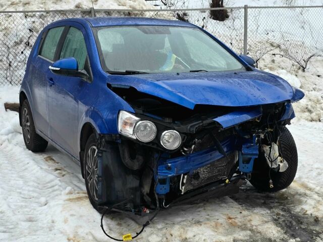 Синий Шевроле Авео, объемом двигателя 1.4 л и пробегом 60 тыс. км за 2400 $, фото 1 на Automoto.ua