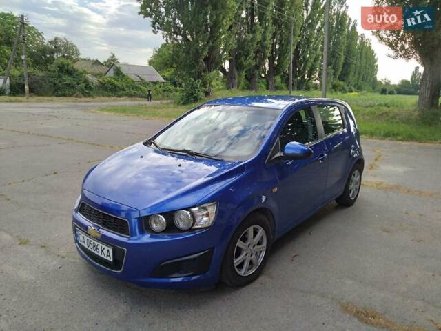 Синий Шевроле Авео, объемом двигателя 1.2 л и пробегом 210 тыс. км за 5800 $, фото 1 на Automoto.ua