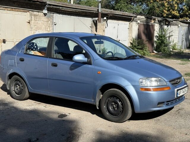 Синий Шевроле Авео, объемом двигателя 1.5 л и пробегом 156 тыс. км за 1998 $, фото 1 на Automoto.ua