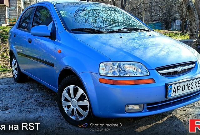 Синий Шевроле Авео, объемом двигателя 1.5 л и пробегом 250 тыс. км за 2500 $, фото 1 на Automoto.ua