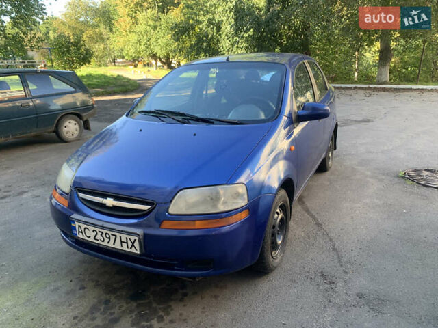 Синий Шевроле Авео, объемом двигателя 1.5 л и пробегом 195 тыс. км за 2100 $, фото 1 на Automoto.ua