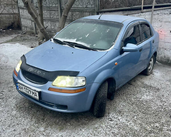Синий Шевроле Авео, объемом двигателя 1.5 л и пробегом 280 тыс. км за 2600 $, фото 1 на Automoto.ua