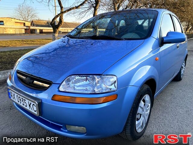 Синий Шевроле Авео, объемом двигателя 1.5 л и пробегом 327 тыс. км за 3500 $, фото 1 на Automoto.ua