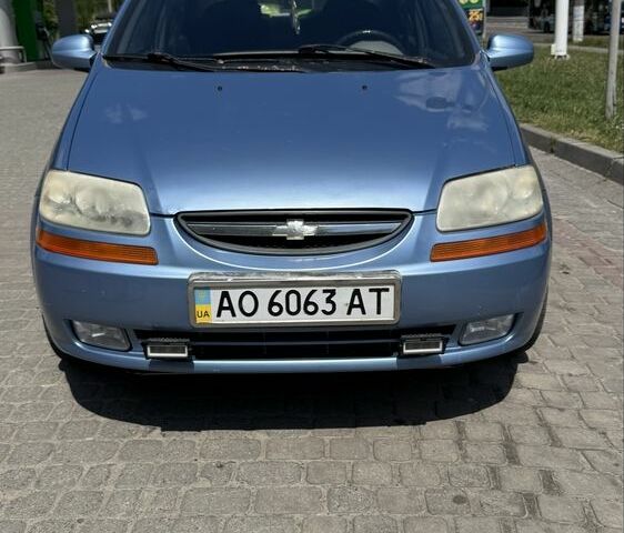 Синий Шевроле Авео, объемом двигателя 1.5 л и пробегом 198 тыс. км за 2800 $, фото 1 на Automoto.ua