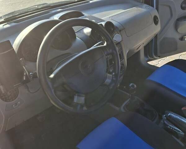 Синій Шевроле Авео, об'ємом двигуна 1.5 л та пробігом 250 тис. км за 2500 $, фото 1 на Automoto.ua