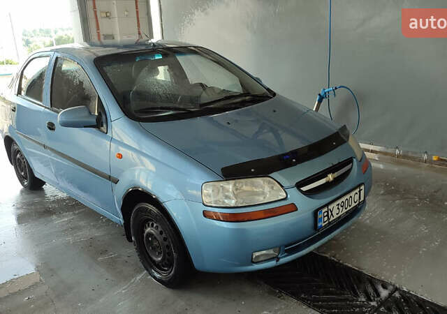 Синий Шевроле Авео, объемом двигателя 1.5 л и пробегом 110 тыс. км за 2500 $, фото 1 на Automoto.ua