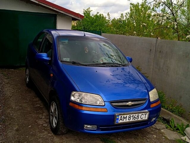 Синій Шевроле Авео, об'ємом двигуна 1.5 л та пробігом 297 тис. км за 3800 $, фото 1 на Automoto.ua