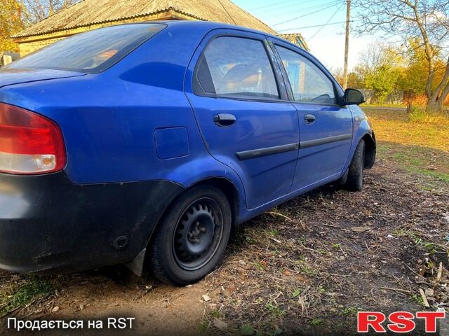 Синий Шевроле Авео, объемом двигателя 1.5 л и пробегом 100 тыс. км за 800 $, фото 1 на Automoto.ua