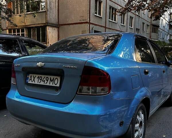 Синий Шевроле Авео, объемом двигателя 1.5 л и пробегом 100 тыс. км за 2500 $, фото 1 на Automoto.ua