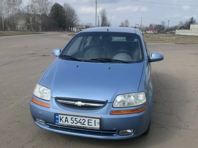 Синий Шевроле Авео, объемом двигателя 1.5 л и пробегом 180 тыс. км за 1850 $, фото 1 на Automoto.ua