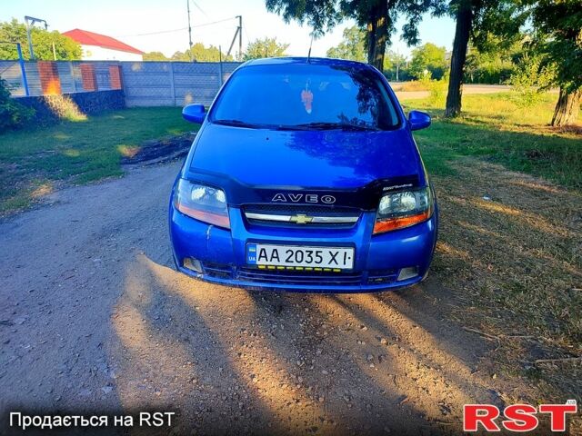 Синій Шевроле Авео, об'ємом двигуна 1.5 л та пробігом 295 тис. км за 2100 $, фото 1 на Automoto.ua