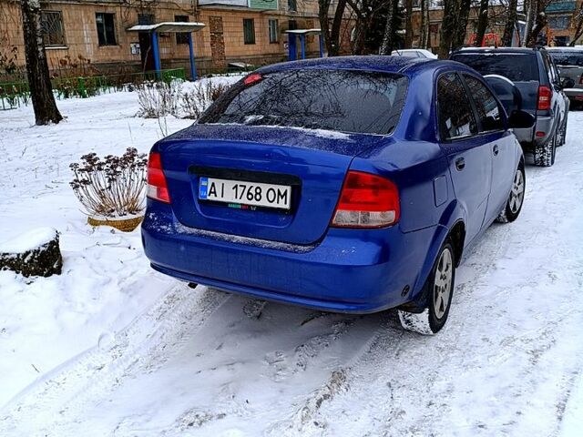 Синий Шевроле Авео, объемом двигателя 1.5 л и пробегом 297 тыс. км за 2000 $, фото 1 на Automoto.ua