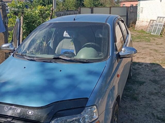 Синий Шевроле Авео, объемом двигателя 1.5 л и пробегом 400 тыс. км за 2000 $, фото 1 на Automoto.ua