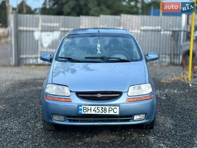 Синий Шевроле Авео, объемом двигателя 1.5 л и пробегом 202 тыс. км за 2500 $, фото 1 на Automoto.ua