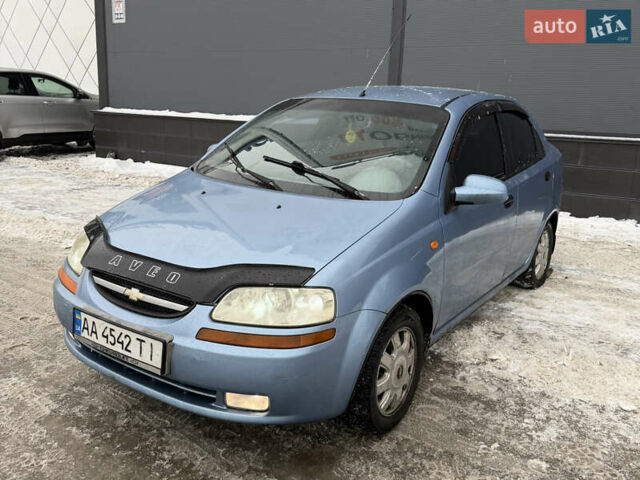 Синий Шевроле Авео, объемом двигателя 1.5 л и пробегом 245 тыс. км за 2999 $, фото 1 на Automoto.ua