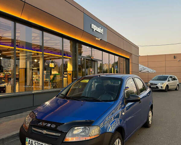 Синий Шевроле Авео, объемом двигателя 1.5 л и пробегом 163 тыс. км за 2800 $, фото 1 на Automoto.ua