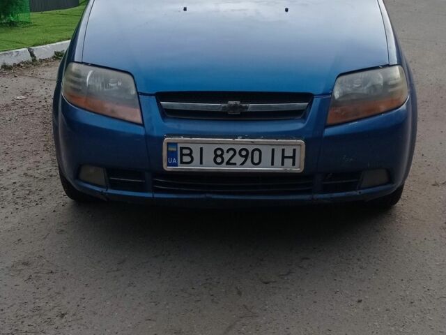 Синий Шевроле Авео, объемом двигателя 1.5 л и пробегом 300 тыс. км за 2500 $, фото 1 на Automoto.ua