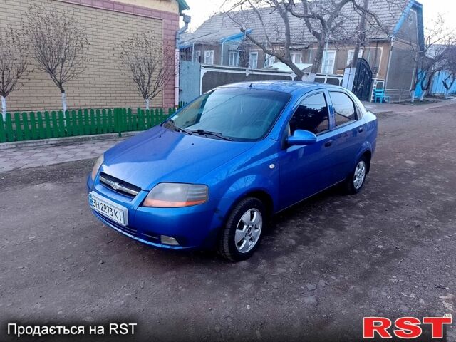 Синий Шевроле Авео, объемом двигателя 1.5 л и пробегом 222 тыс. км за 2400 $, фото 1 на Automoto.ua