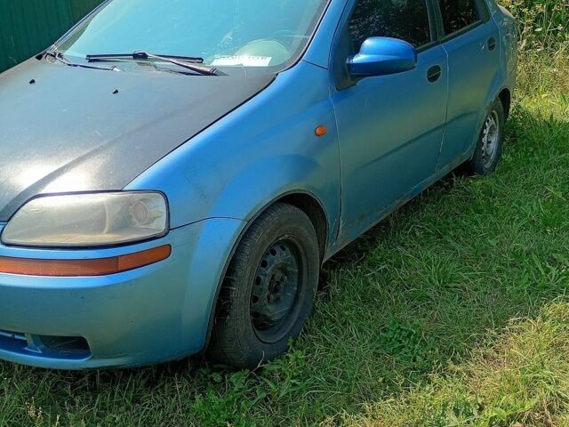 Синий Шевроле Авео, объемом двигателя 1.5 л и пробегом 203 тыс. км за 1650 $, фото 1 на Automoto.ua