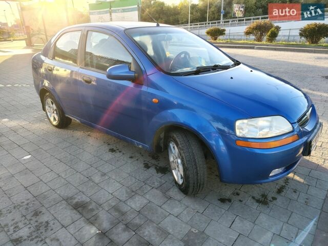 Синий Шевроле Авео, объемом двигателя 1.5 л и пробегом 142 тыс. км за 2500 $, фото 1 на Automoto.ua