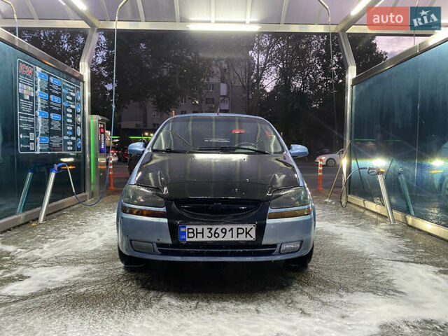 Синий Шевроле Авео, объемом двигателя 1.5 л и пробегом 380 тыс. км за 2300 $, фото 1 на Automoto.ua