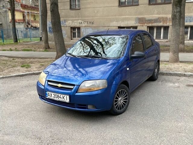 Синий Шевроле Авео, объемом двигателя 1.5 л и пробегом 270 тыс. км за 1501 $, фото 1 на Automoto.ua