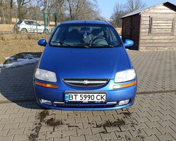 Синий Шевроле Авео, объемом двигателя 1.5 л и пробегом 235 тыс. км за 1700 $, фото 1 на Automoto.ua