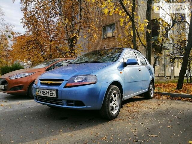 Синій Шевроле Авео, об'ємом двигуна 1.5 л та пробігом 190 тис. км за 3000 $, фото 1 на Automoto.ua