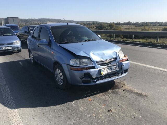 Синий Шевроле Авео, объемом двигателя 15 л и пробегом 285 тыс. км за 1600 $, фото 1 на Automoto.ua