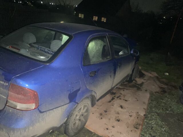 Синий Шевроле Авео, объемом двигателя 1.5 л и пробегом 170 тыс. км за 1200 $, фото 1 на Automoto.ua